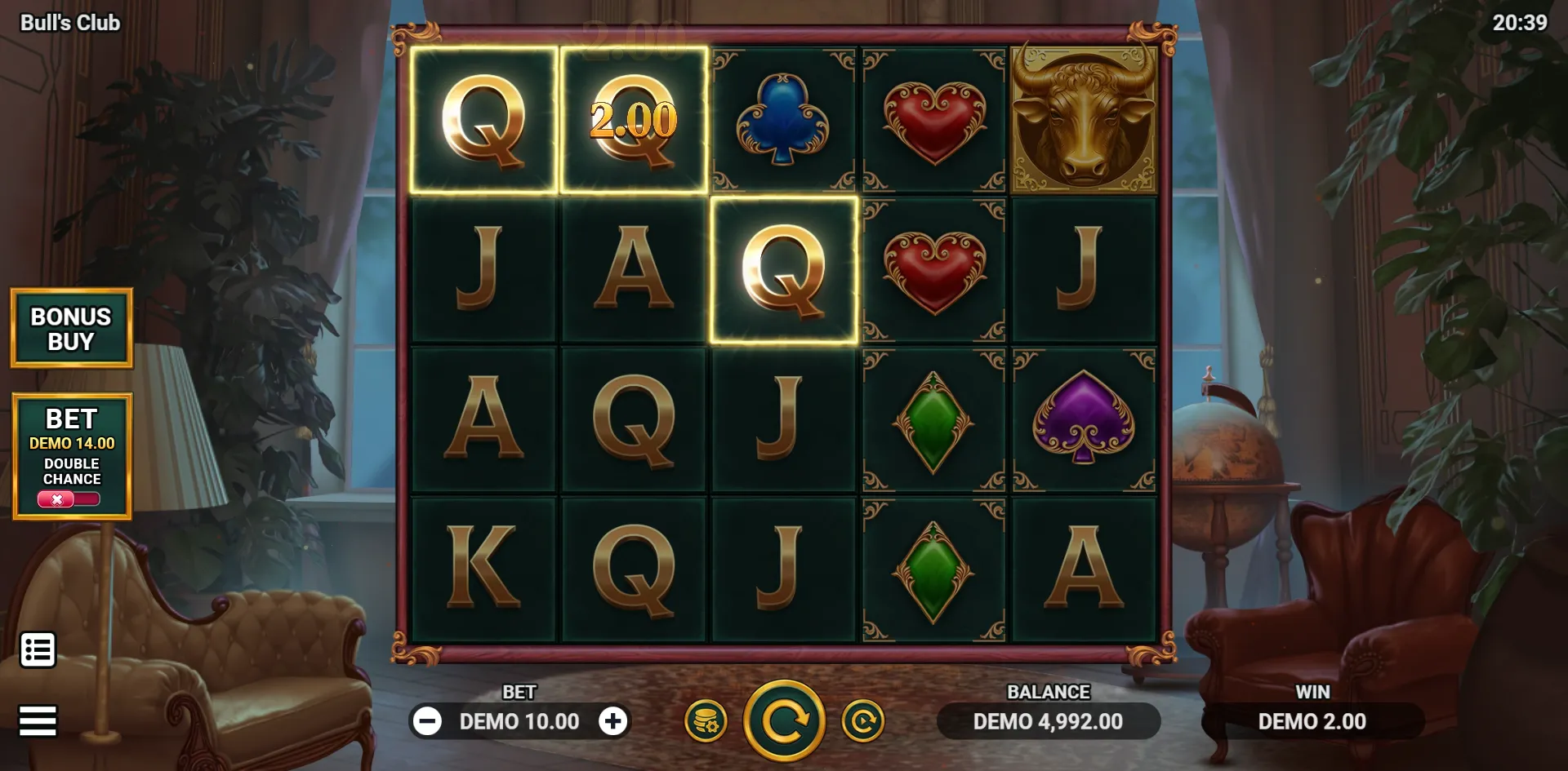 Bull's Club slot gameplay screenshot