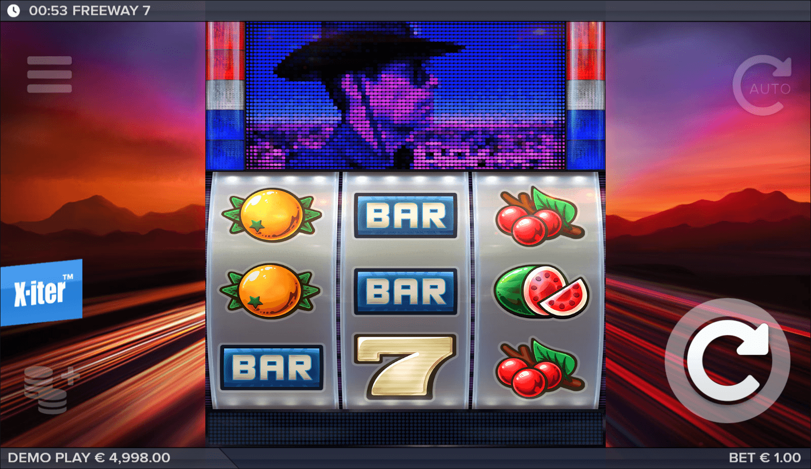 Freeway 7 slot gameplay screenshot